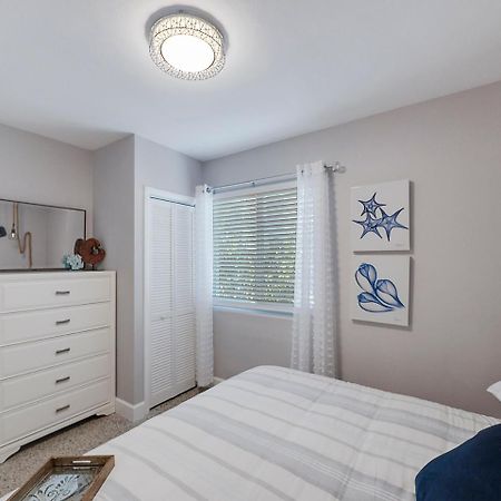 Beautiful 1 Bedroom Steps To The Beach! West Palm Beach Exteriör bild